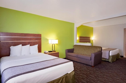 Days Inn & Suites by Wyndham Arcata image 3