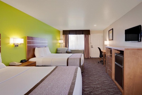 Days Inn & Suites by Wyndham Arcata image 6